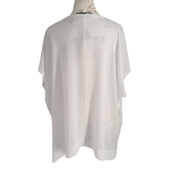 Blue Rain Embroidered detail Boxy Fishtail ladies blouse white Sz Med Coquette - Picture 2 of 7